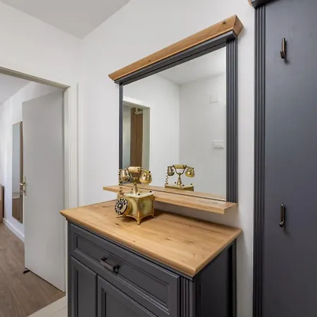 Mare Apartment Split