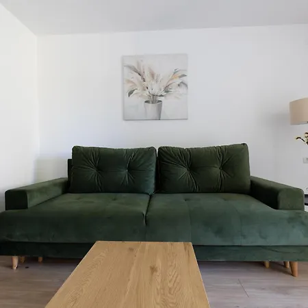 Apartament Mare